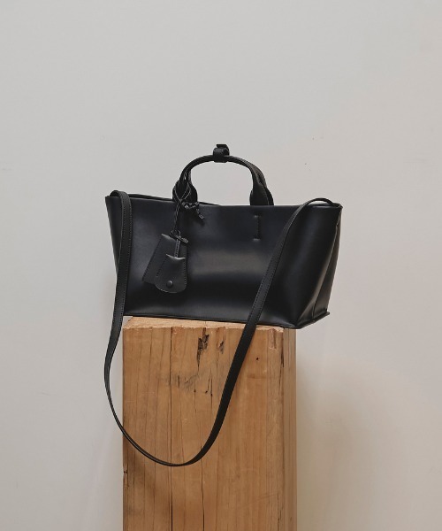 Useful Leather Bag(M)（トートバッグ）｜TODAYFUL（トゥデイフル）の