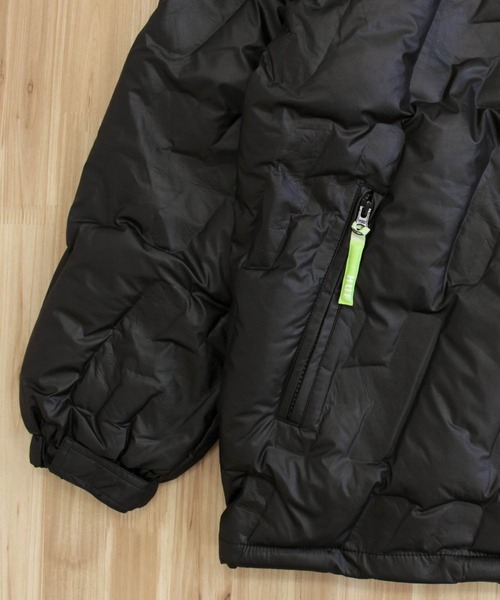 HUF（ハフ）の「ダックダウン モノグラムパファージャケット MONOGRAM