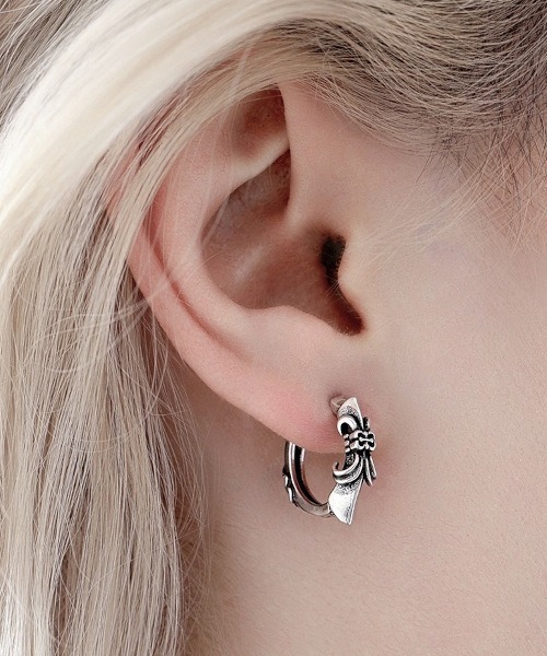 Bz》イカリクロスモチーフリングペアピアス ユニセックス(MA/EKW147