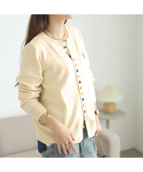 カラフルボタンワッペン付きニットカーディガン【大きいサイズ対応