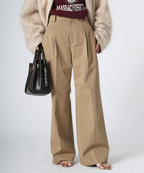 Deuxieme Classe（ドゥーズィエムクラス）の「Modern チノ パンツ