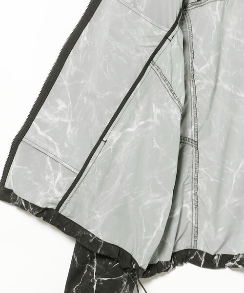 BEAMS（ビームス）の「撥水 総柄プリント ジップアップ フーディ