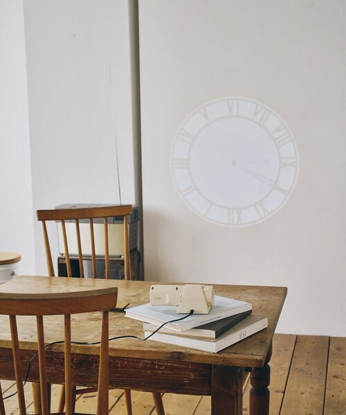 RELAX プロジェクタークロック（生活家電）｜BIRTHDAY BAR（バースデイ