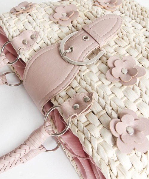 tocco closet（トッコ クローゼット）の「フェイクレザーフラワー