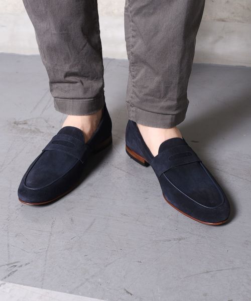 SHIPS（シップス）の「SD: 【イタリア製】スエード コインローファー