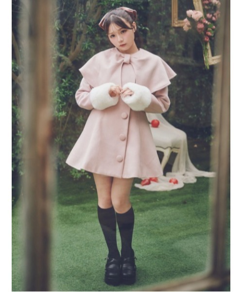 Me roir（ミーロワール）の「リボンケープドーリーコート（その他