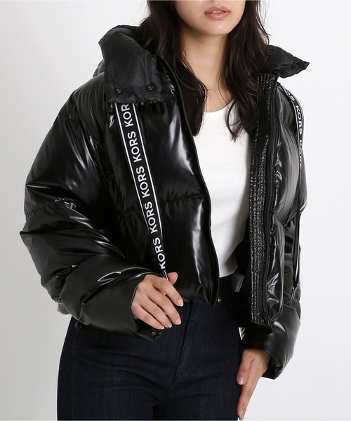 MICHAEL KORS（マイケルコース）の「ロゴテープ ダウン パファー
