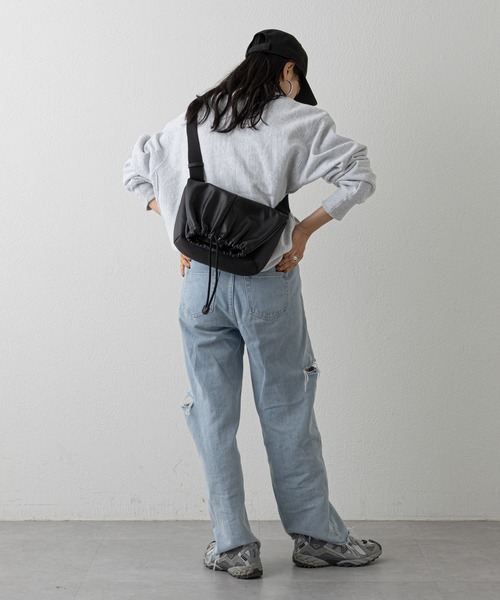 russet（ラシット）の「Soft leather shoulder bag (CE-1254