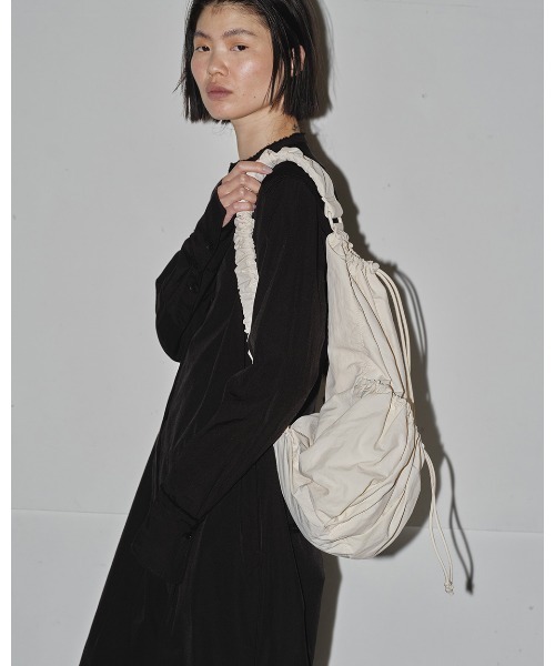 TODAYFUL（トゥデイフル）の「Nylon gathered bag（ショルダーバッグ