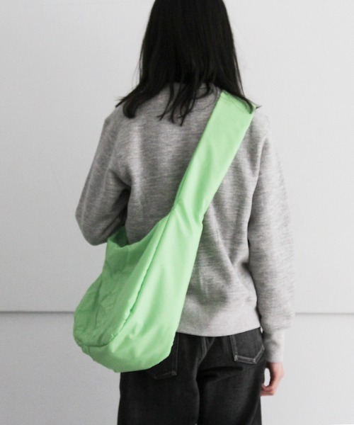 ryaw（リャウ）の「ryaw Leaf vein BAG（ショルダーバッグ）」 - WEAR