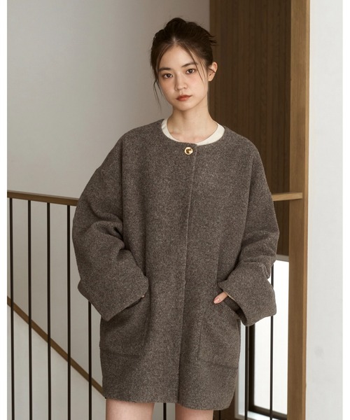 moi tytto（モイテュット）の「ノーカラーボアミドルコート（ノー