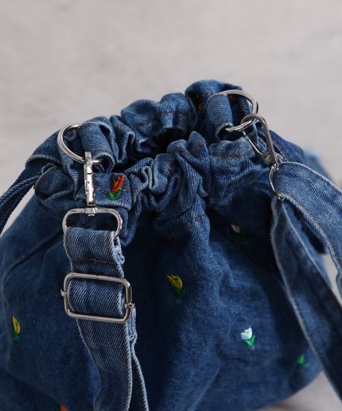 セール】チューリップ刺繍 デニム 巾着 ショルダーバッグ（ショルダー