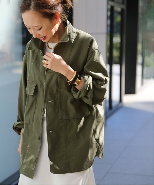 Deuxieme Classe（ドゥーズィエムクラス）の「military シャツ