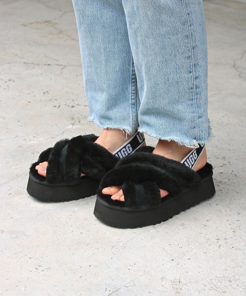 UGG（アグ）の「【UGG】アグ DISCO CROSS SLIDE ディスコ クロス