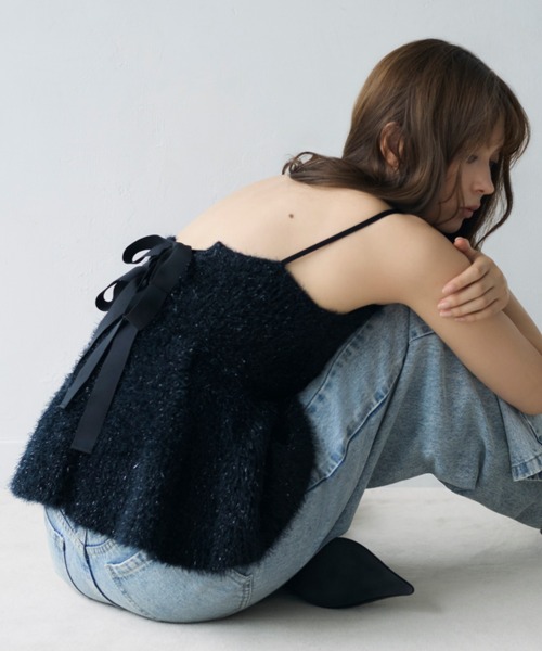 FRAY I.D（フレイアイディー）の「ラメフェザーニットペプラムキャミ