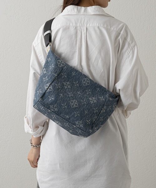 russet（ラシット）の「【Denim Jacquard】WEB限定 スリングバッグ