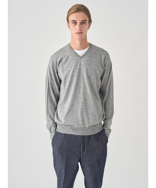 Vネック長袖ニットプルオーバー（ニット/セーター）｜JOHN SMEDLEY