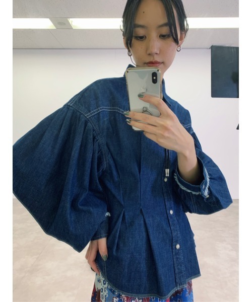 MOUSSY（マウジー）の「WAIST TUCK PANEL DENIM シャツ（シャツ