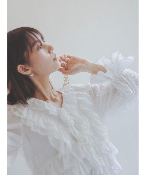 SNIDEL（スナイデル）の「クロップドフリルブラウス（シャツ/ブラウス