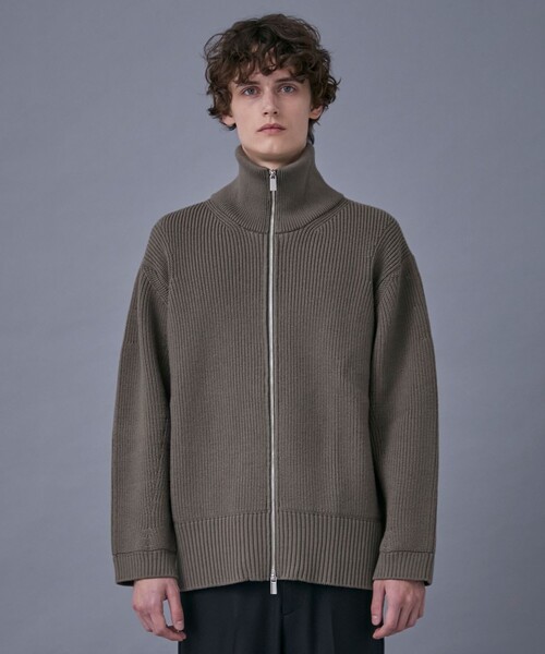 PUBLIC TOKYO（パブリックトウキョウ）の「クラウドウールドライバーズ