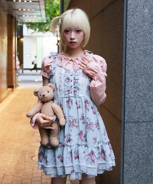 axes femme（アクシーズファム）の「花柄キャミチュニック（チュニック