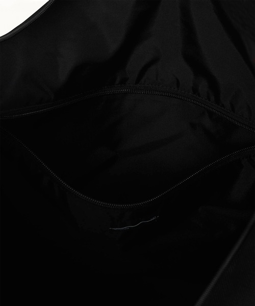 LAD MUSICIAN（ラッドミュージシャン）の「BIG SHOULDER BAG