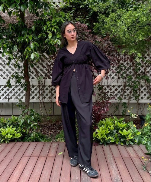 Ameri（アメリ）の「LINGERIE MOTIF SHIRRING SHIRT（シャツ/ブラウス