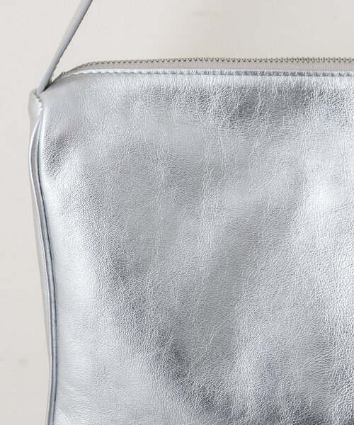 ear PAPILLONNER（イアパピヨネ）の「《本革/470g》スワロ―マチ