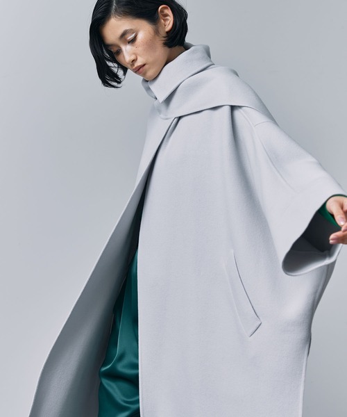 STUNNING LURE（スタニングルアー）の「ストールポンチョコート