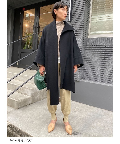 STUNNING LURE（スタニングルアー）の「ストールポンチョコート