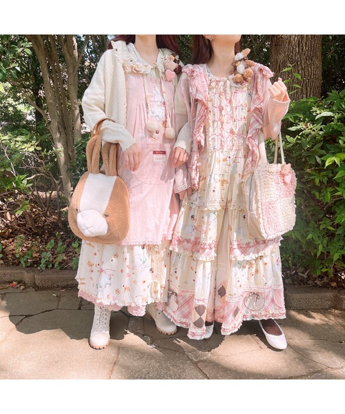 PINK HOUSE（ピンクハウス）の「クッキーラビッツプリントフード付き