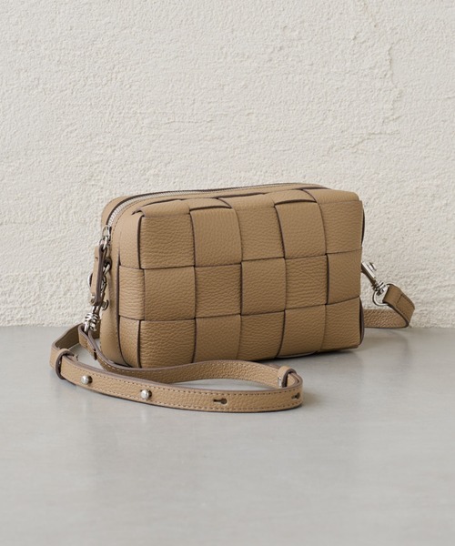 IACUCCI（イアクッチ）の「ベルタ XS CERVO（ショルダーバッグ）」 - WEAR