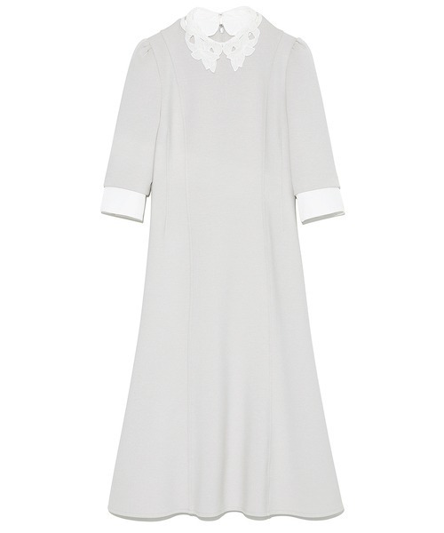 CELFORD（セルフォード）の「エンブロイダリーカラーポンチワンピース