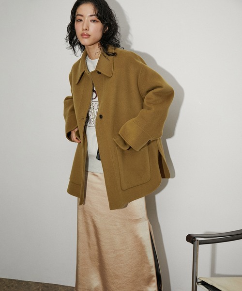 ADAM ET ROPE'（アダムエロペ）の「リバーショートシャツコート