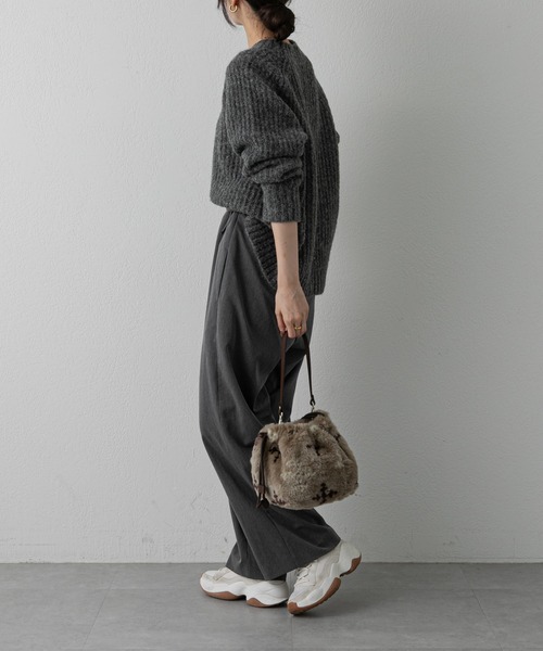 russet（ラシット）の「【モノグラムファー】巾着ショルダーバッグ(CE