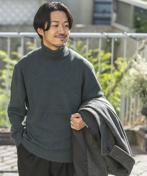 URBAN RESEARCH（アーバンリサーチ）の「ヤクウールタートルネック