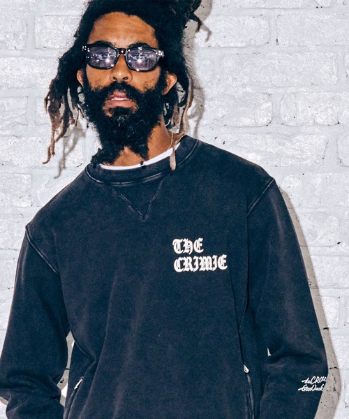 CRIMIE（クライミー）の「VINTAGE OVERDYE OLD ENGLISH LOGO CREW NECK