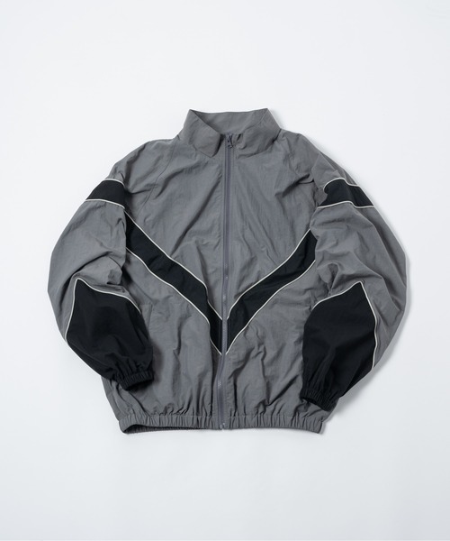 ADAMASTE（アダマスト）の「ビッグシルエットナイロントラック