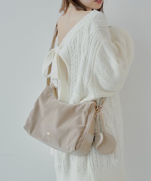 ポーチチャーム付きスエードコンビボストンバッグ（ボストンバッグ