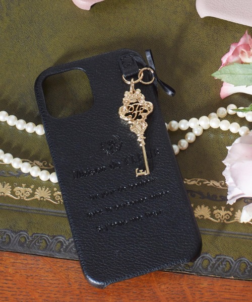 Maison de FLEUR（メゾンドフルール）の「キーチャームアイフォン12