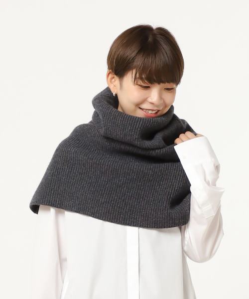 AP STUDIO（エーピーストゥディオ）の「リブニットケープ（マフラー