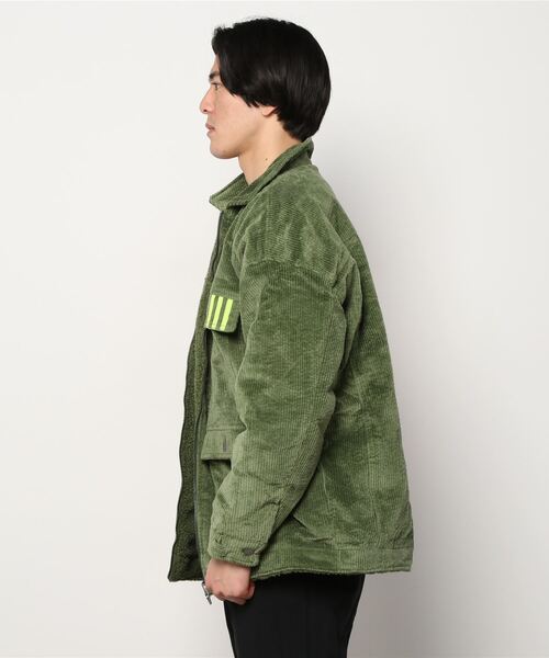 adidas（アディダス）の「オーバーサイズ リバーシブル コーデュロイ