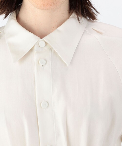 caban（キャバン）の「コットンサテンモールスキン タックブラウス
