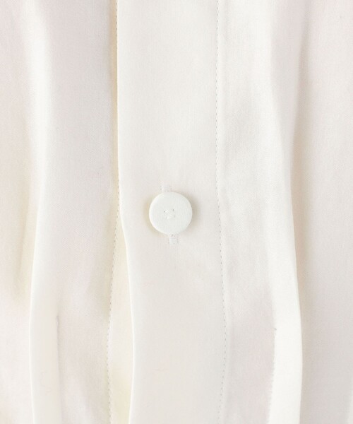 caban（キャバン）の「コットンサテンモールスキン タックブラウス