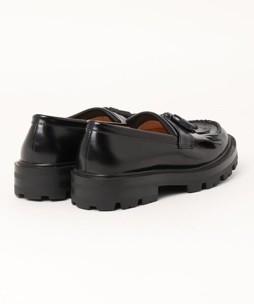 ARTESANOS（アルテサノス）の「(ARTESANOS)タッセル付ローファー