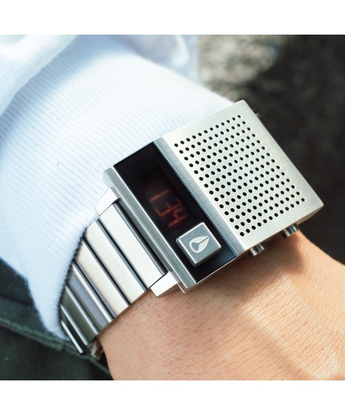 NIXON（ニクソン）の「THE DORK TOO（デジタル腕時計）」 - WEAR
