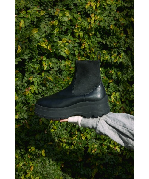 BLACK BY MOUSSY（ブラックバイマウジー）の「side gore boots