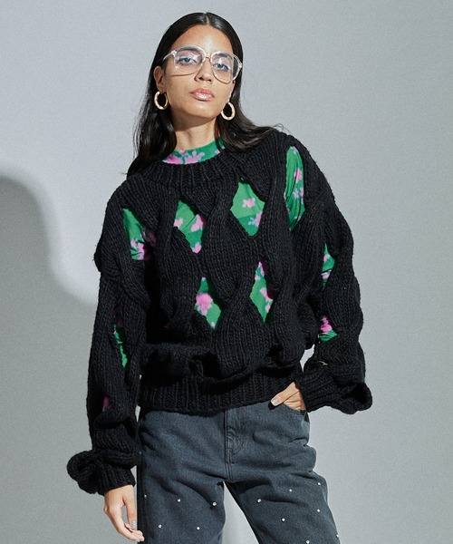 MAISON SPECIAL（メゾンスペシャル）の「ケーブルスリットハンドニット