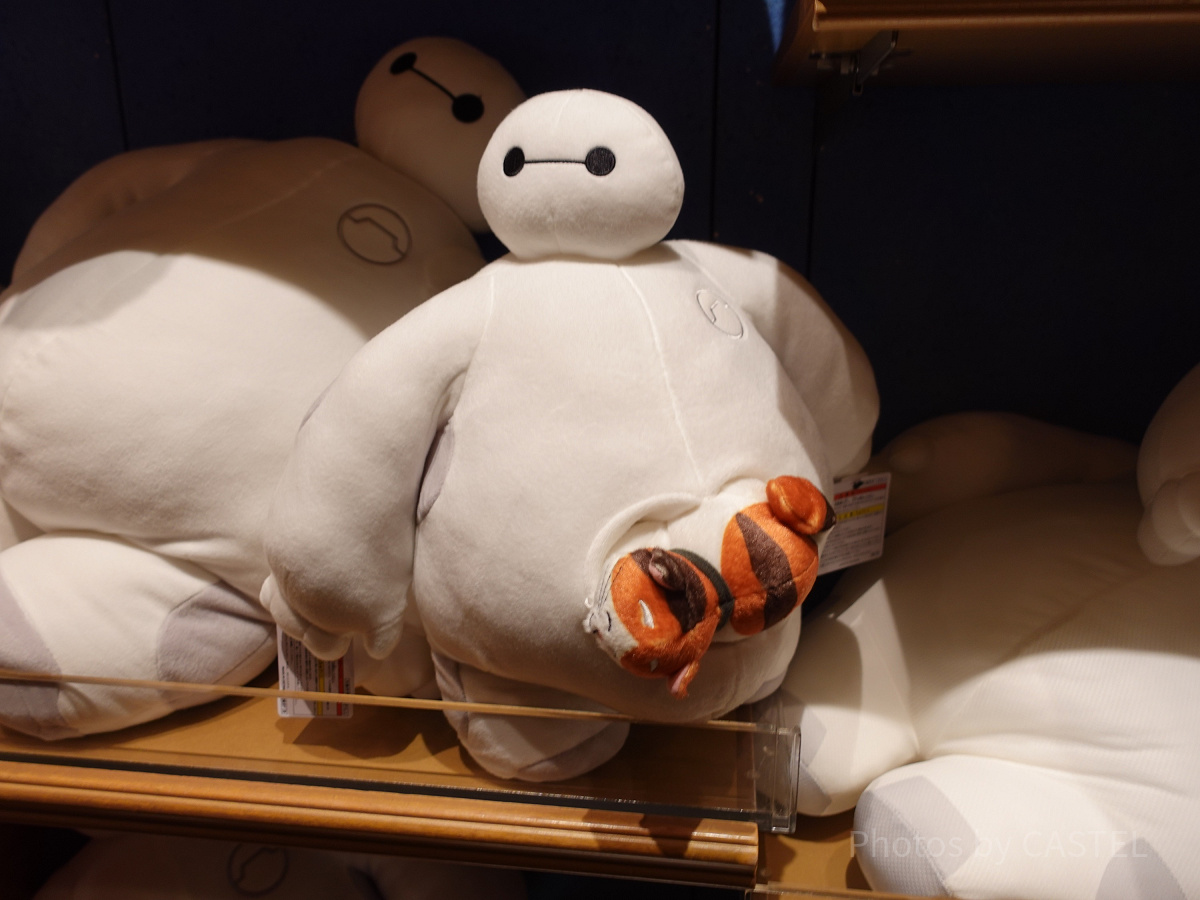 ベイマックスグッズ：ぬいぐるみ（ベイマックス＆モチ）| キャステル