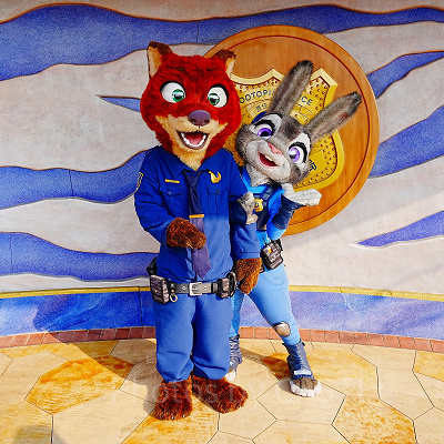 ジュディのパスケース（左側）とニックのパスケース（右側